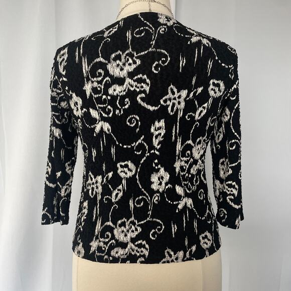 Y2K Top Size Large Black White Floral Casual Stretch Fairy Grunge Whimsigoth - Picture 7 of 13